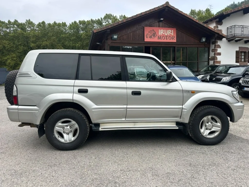 TOYOTA Land Cruiser Land Cruiser 90 TD VX