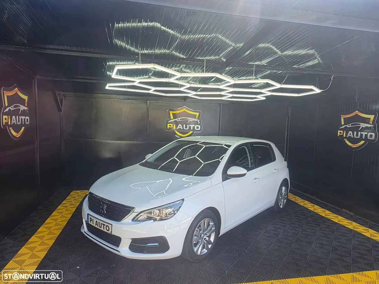Peugeot 308 1.5 BlueHDi Business Line
