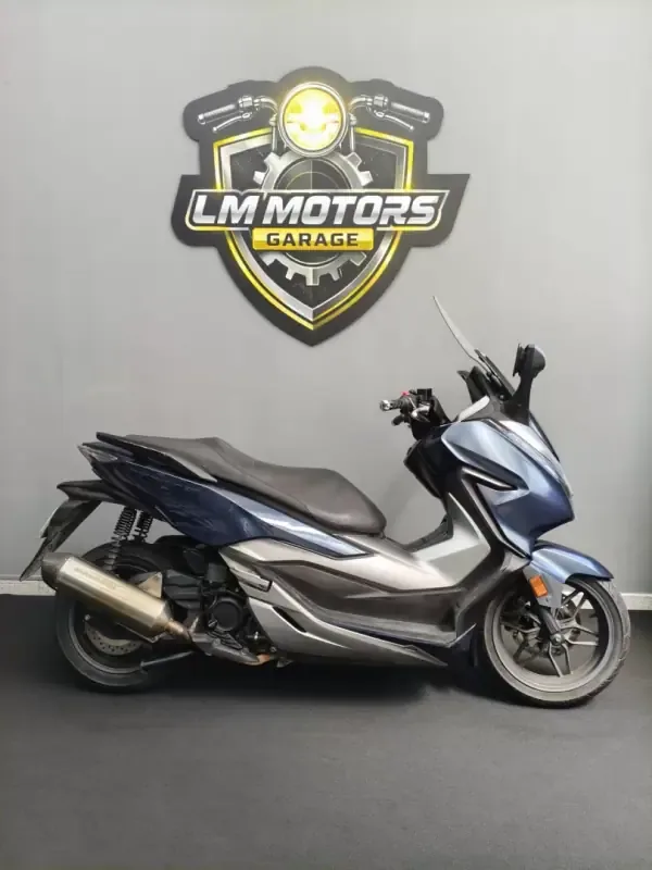 Honda Forza 2018 300