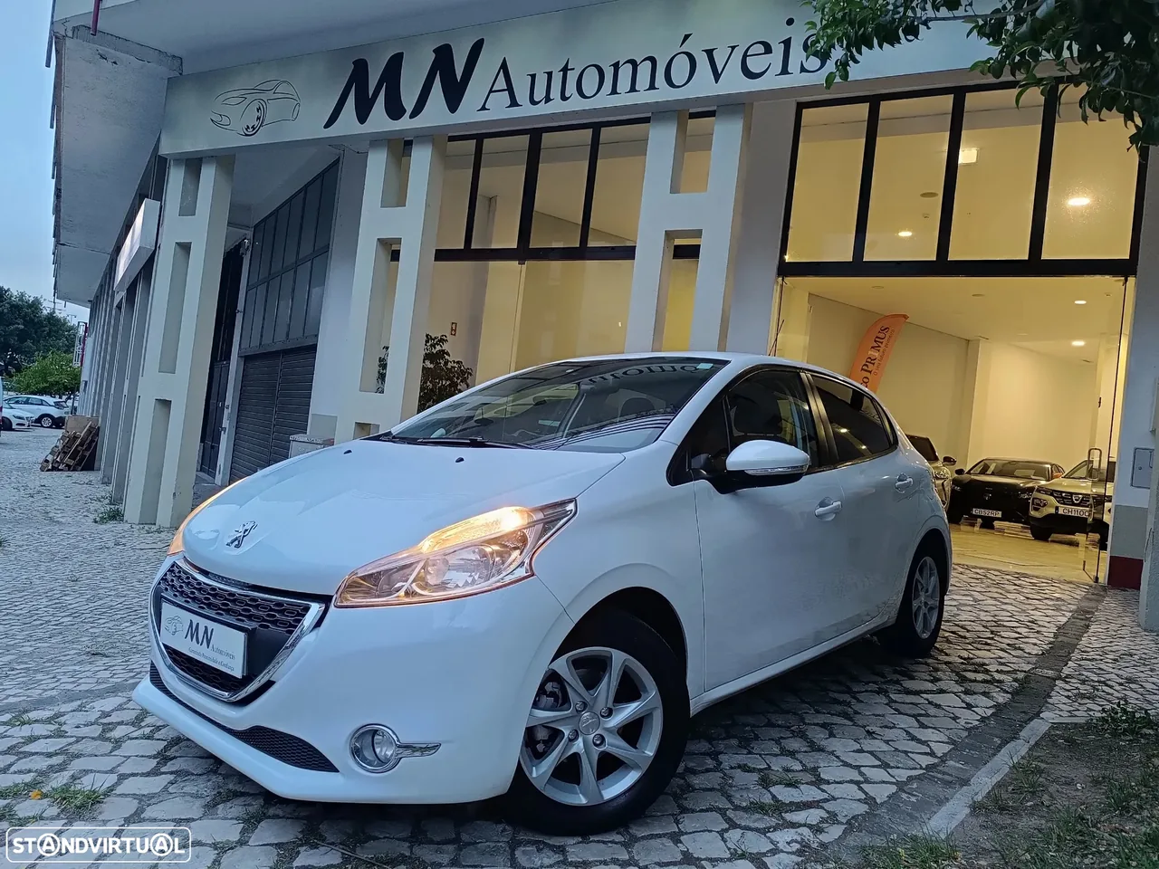 Peugeot 208 1.2 VTi SE Style