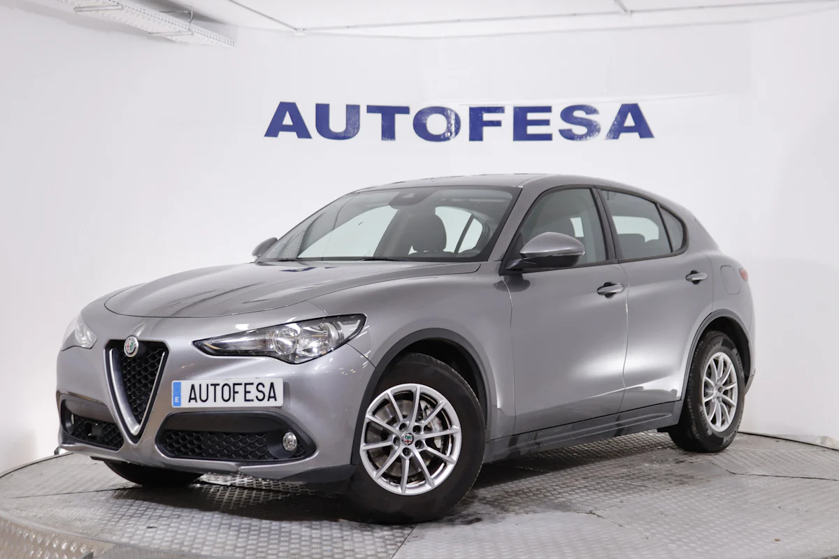 Alfa Romeo Stelvio 2.2 DIESEL AUTO RWD 163cv 5P