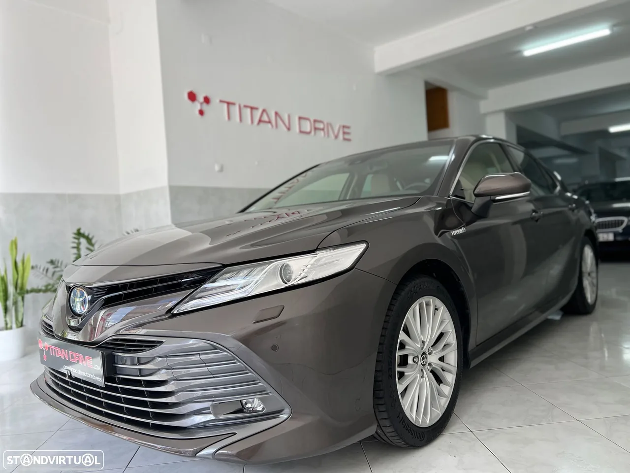 Toyota Camry 2.5 Hybrid Exclusive