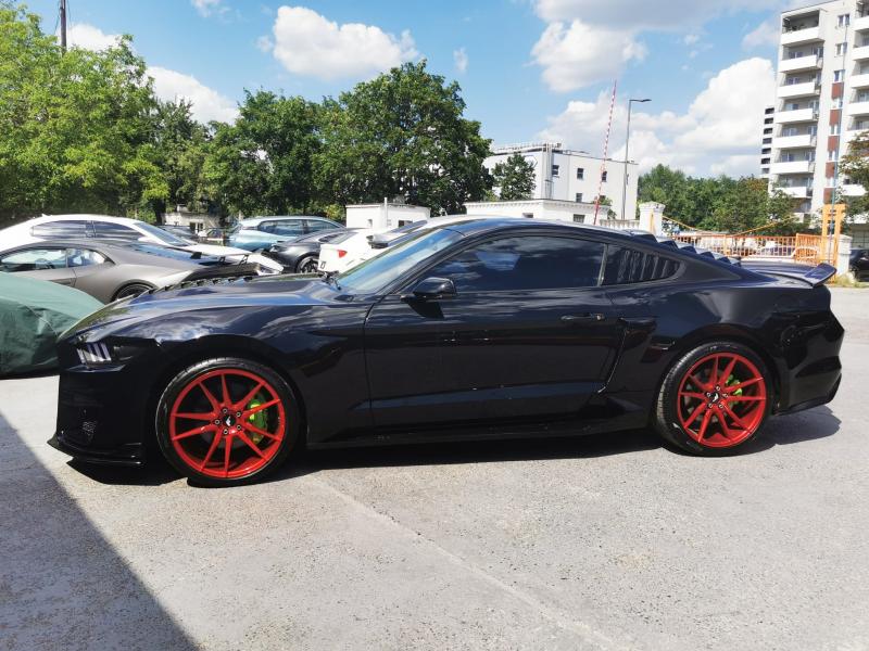 Ford MUSTANG GT 2015