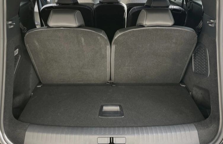 PEUGEOT - 5008 - e-5008 73 kWh GT