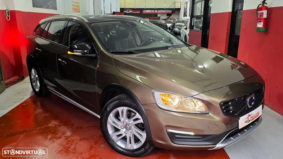 Volvo V60 Cross Country 2.0 D3 Momentum