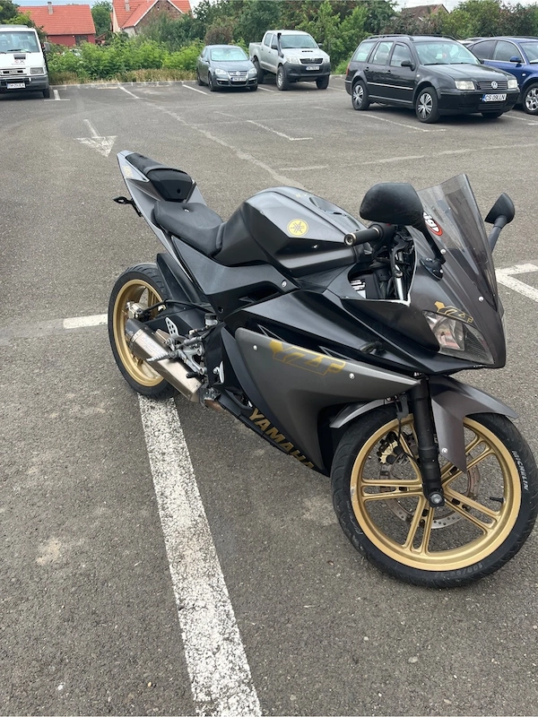 yamaha yzf r125