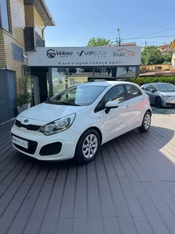 Kia Rio 2011 1.2 CVVT More