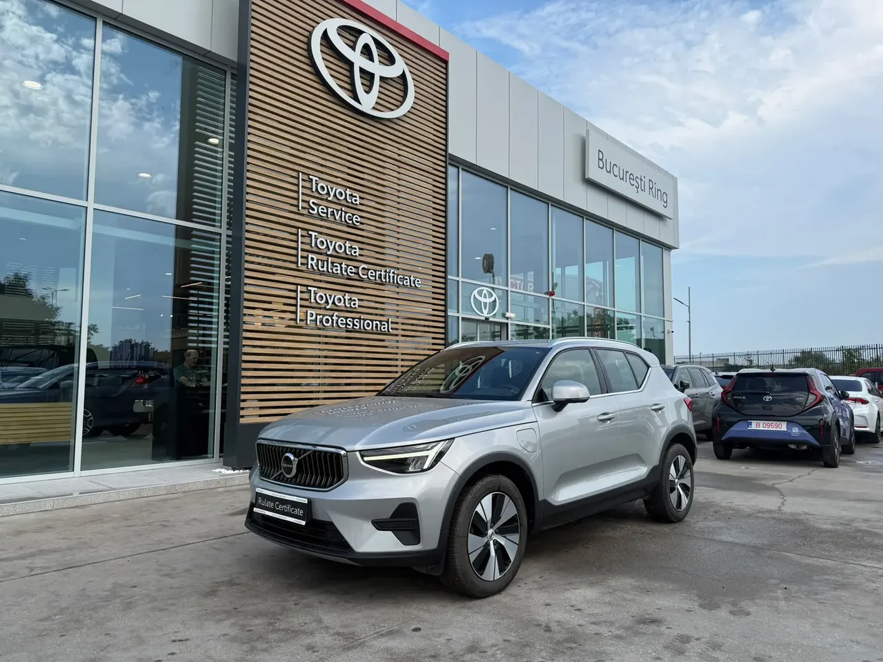 VOLVO XC40- 1.5 T5 PHEV Plus Bright Recharge DCT