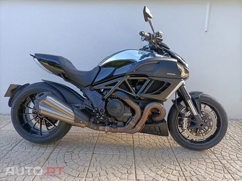Diavel Ducati 1200 CROMO ABS COM EXTRAS LIQUIDAÇÃO DE STOCK - PREÇOS PROMOCIONAIS 5 DIAS DE PREÇOS INCRÍVEIS