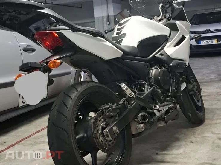 XJ Yamaha 6 F