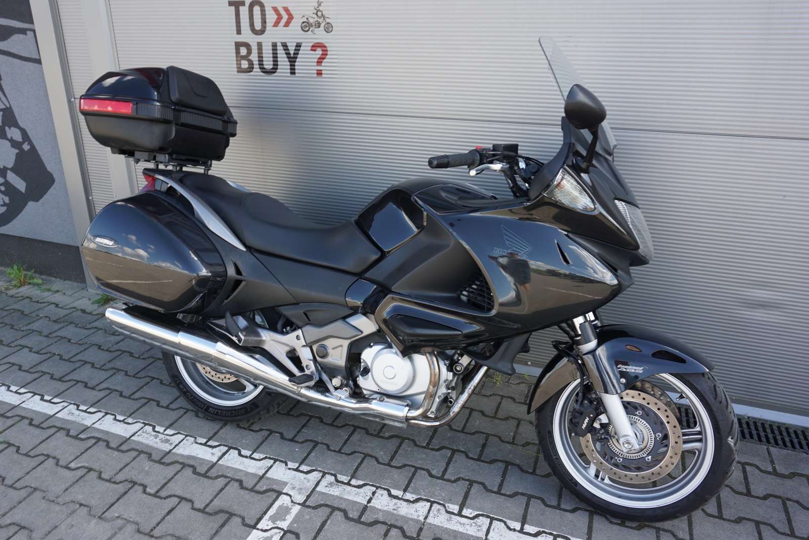 Honda NTV 700 Deauville