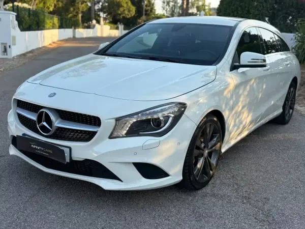 Mercedes-Benz CLA 180 2015 d Shooting Brake Style Plus Aut.