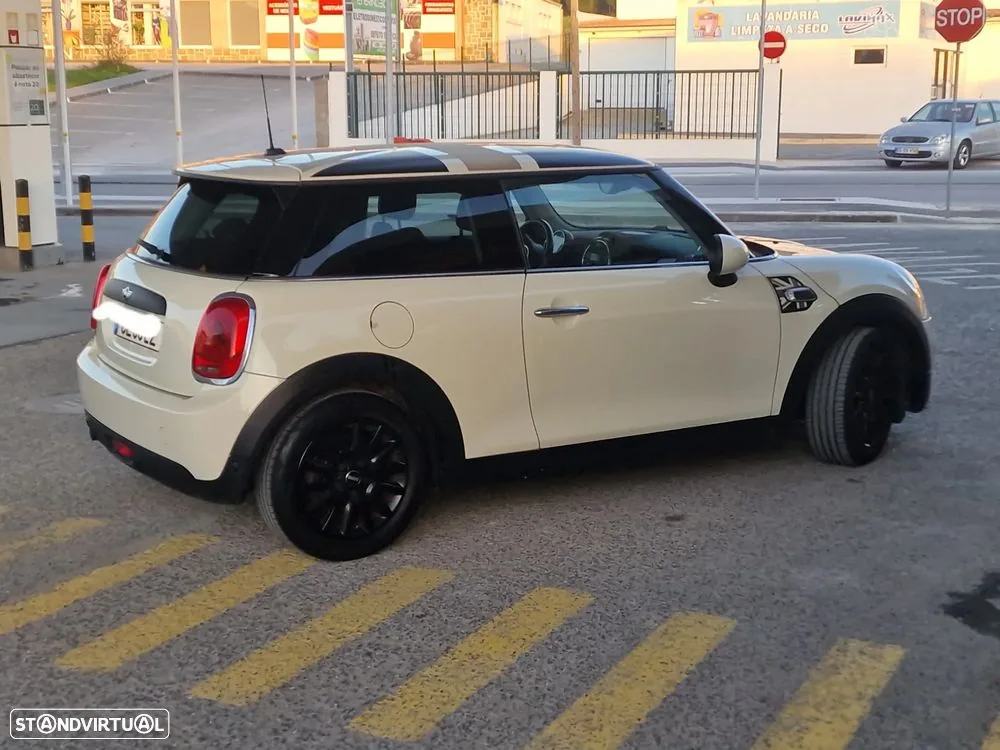 MINI 3 Portas One D