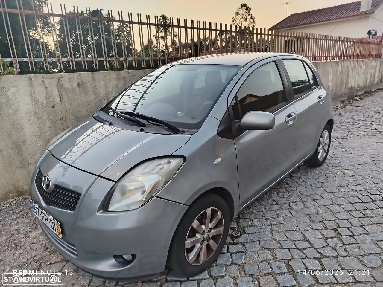 Toyota Yaris 1.0 VVT-i AC Manual