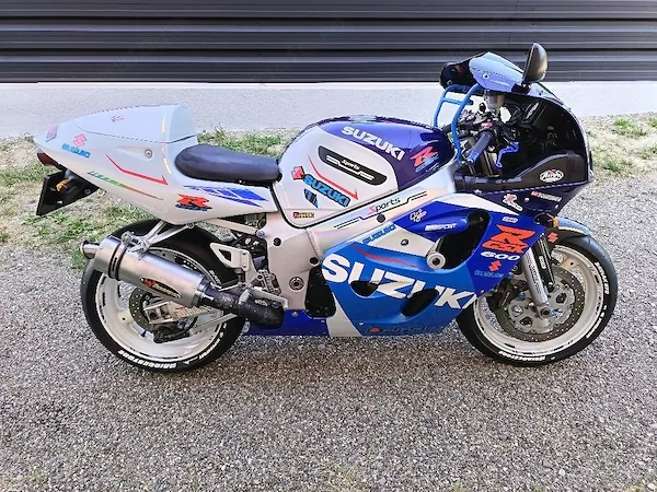 Suzuki gsxr 600 ! ca NOU