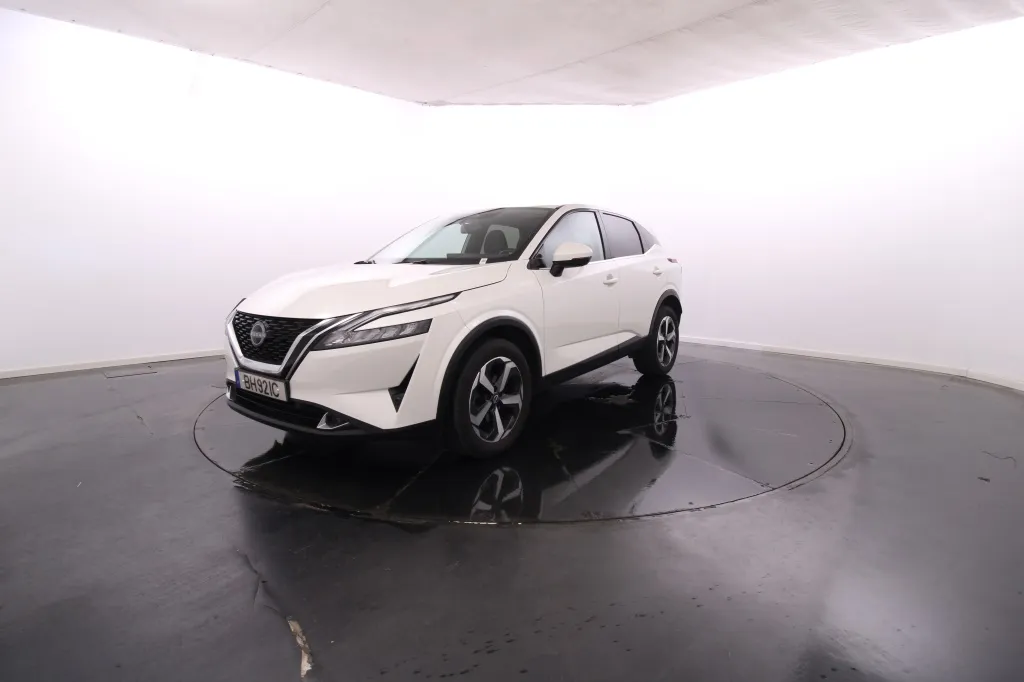 Nissan Qashqai 1.3 MHEV DIG-T N-Connecta 140cv LED