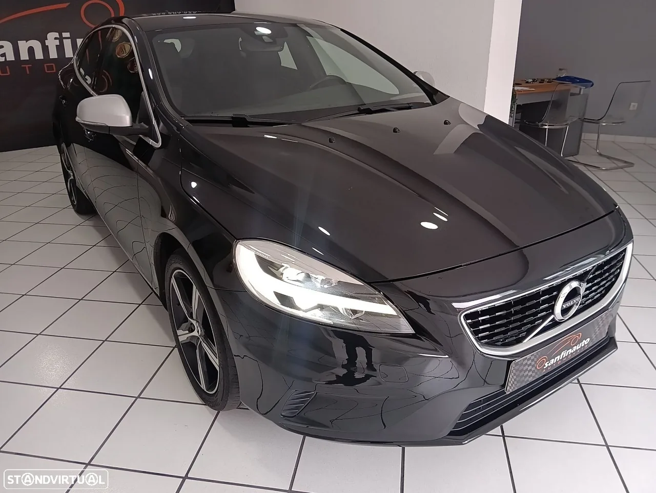 Volvo V40 2.0 D3 R-Design