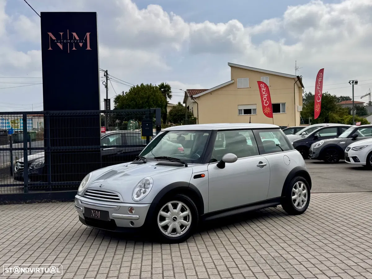 MINI 3 Portas One D