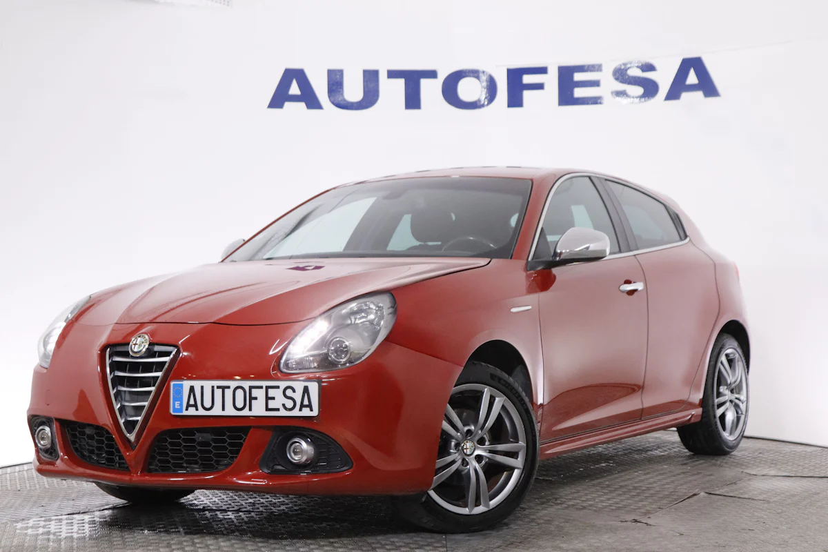 Alfa Romeo Giulietta 1.4 TB DISTINCTIVE 120CV 5P # NAVY, PARKTRONIC 1.4 TB DISTINCTIVE 120CV 5P # NAVY, PARKTRONIC