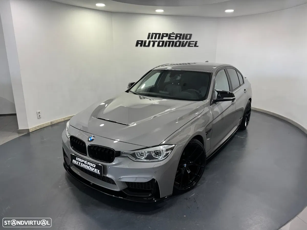 BMW 330 i Pack M Auto