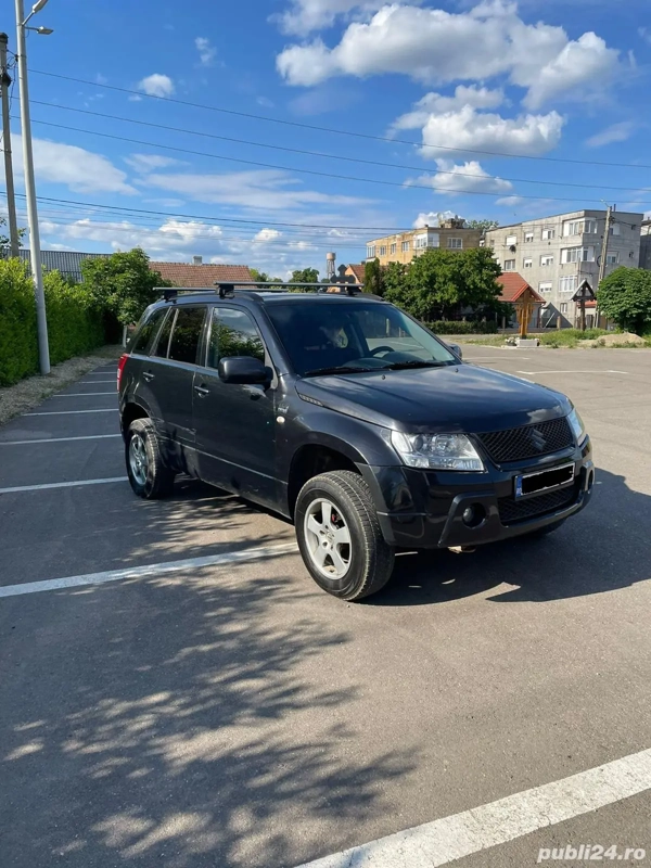 Suzuki Grand Vitara 1.9 Diesel pregătit pentru off-road