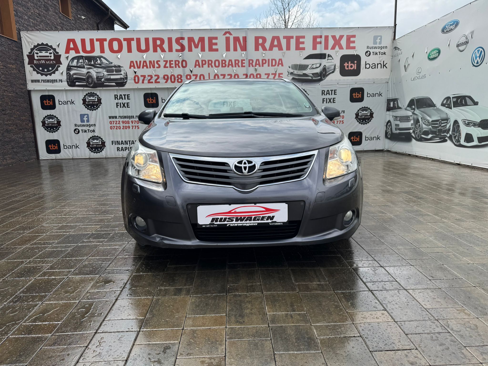 Toyota Avensis 1.8Benzina Automat 2011 Euro5