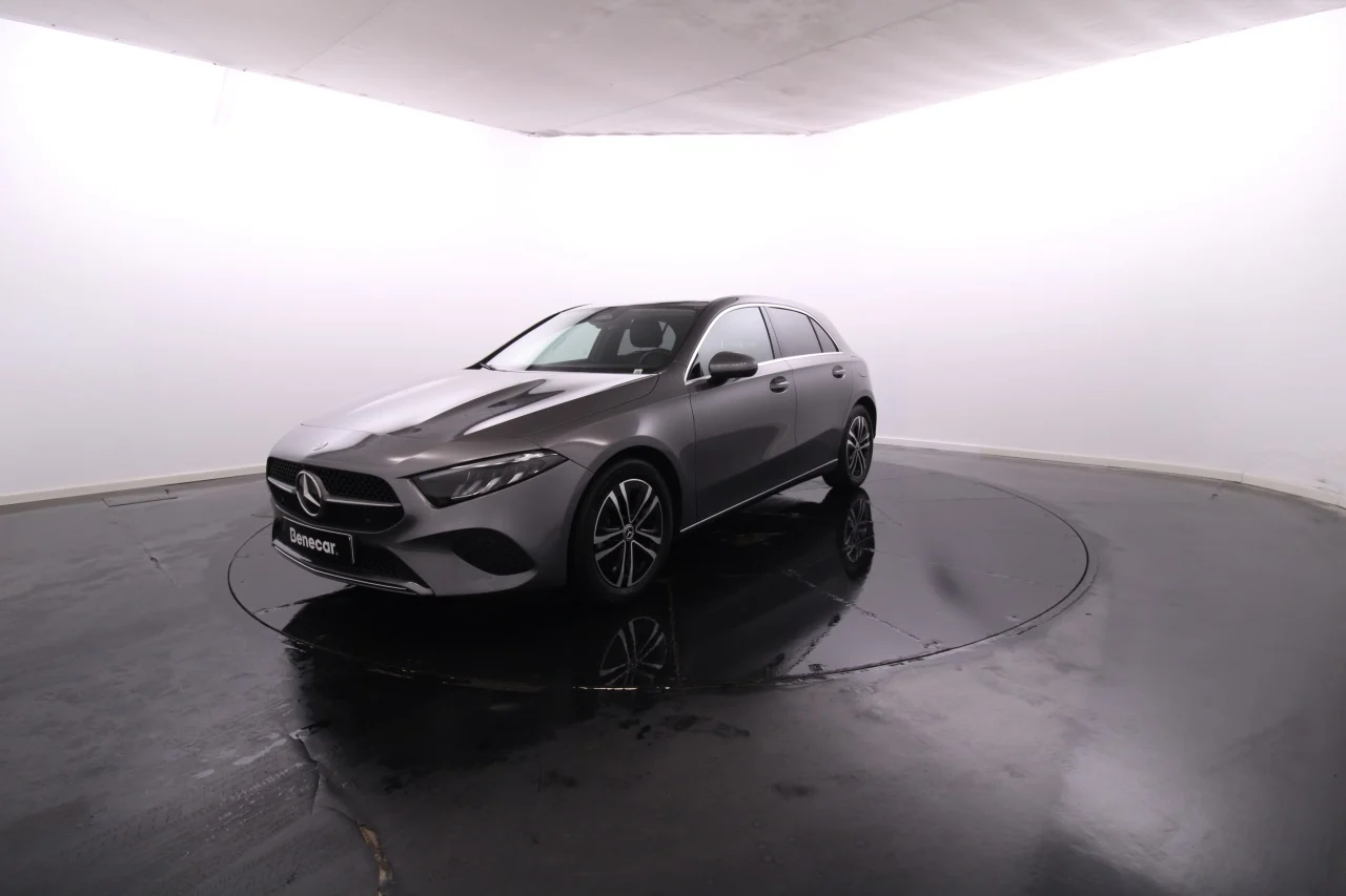 Mercedes-Benz Classe A - 200 Progressive Advanced / Vidros Escurecidos
