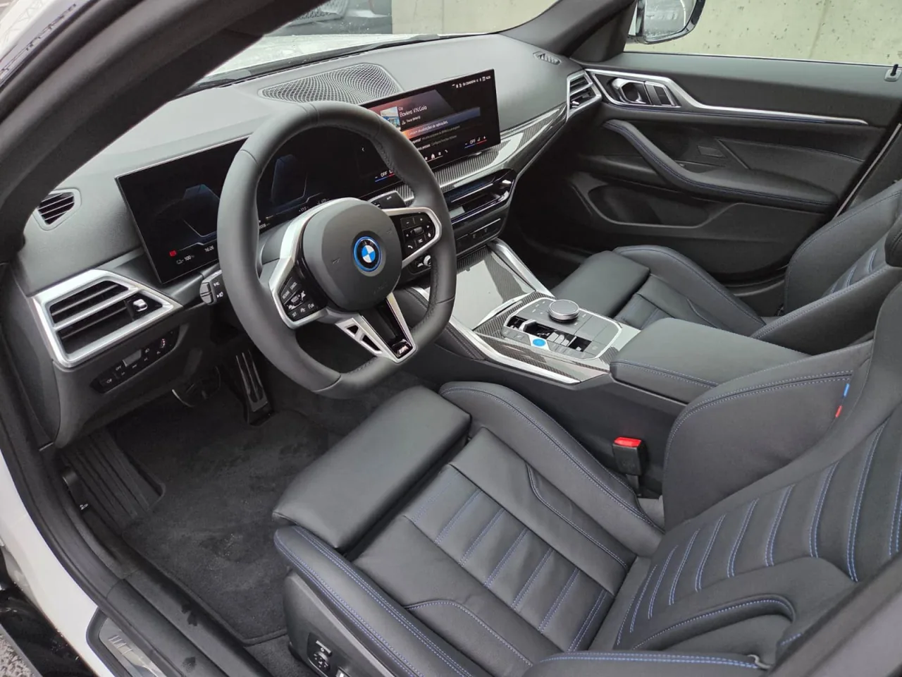 BMW i4