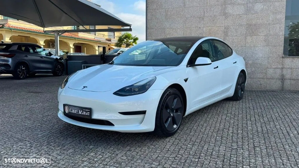 Tesla Model 3 Standard Range Plus RWD
