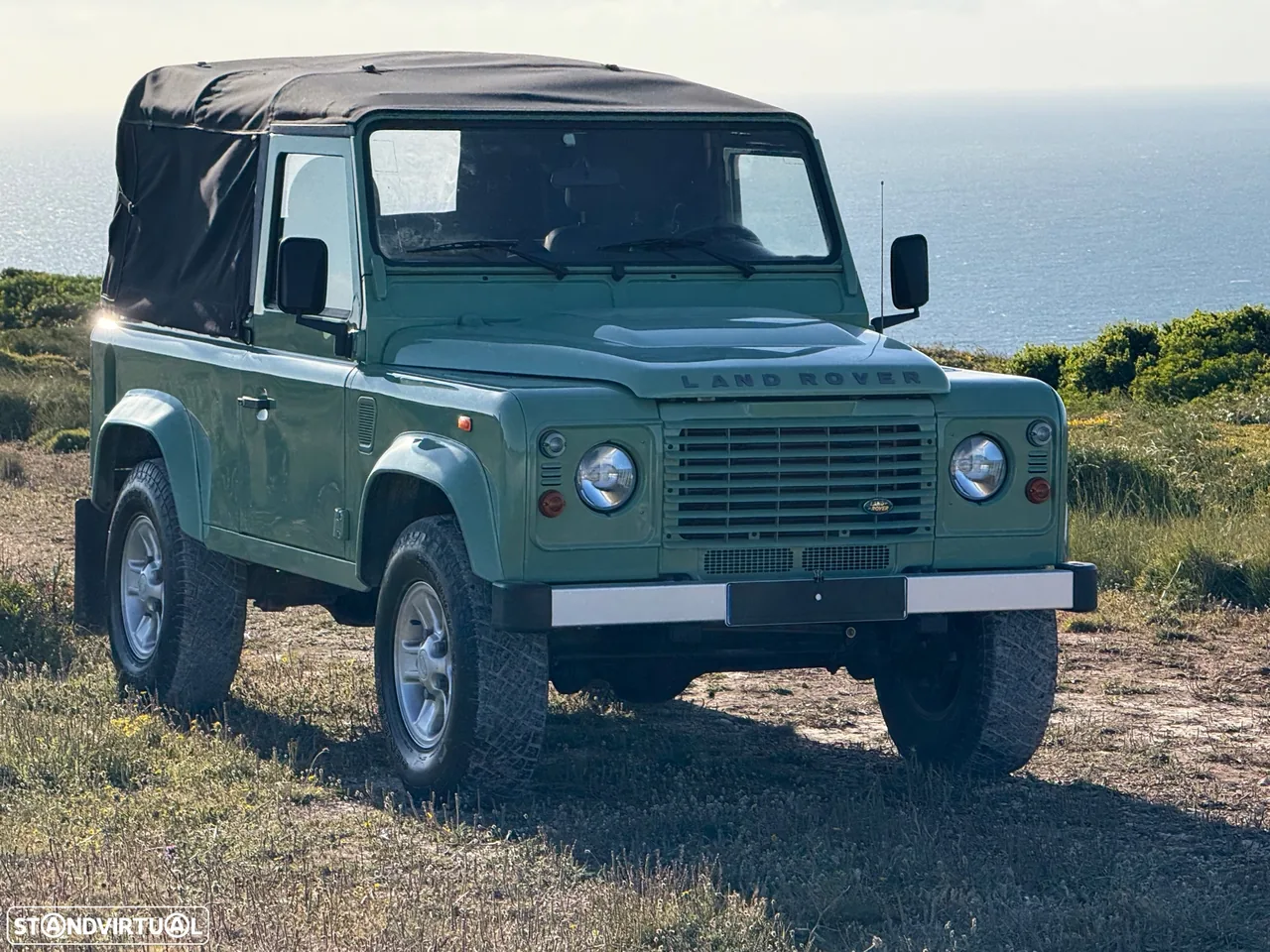 Land Rover Defender 90 2.4 CRD E