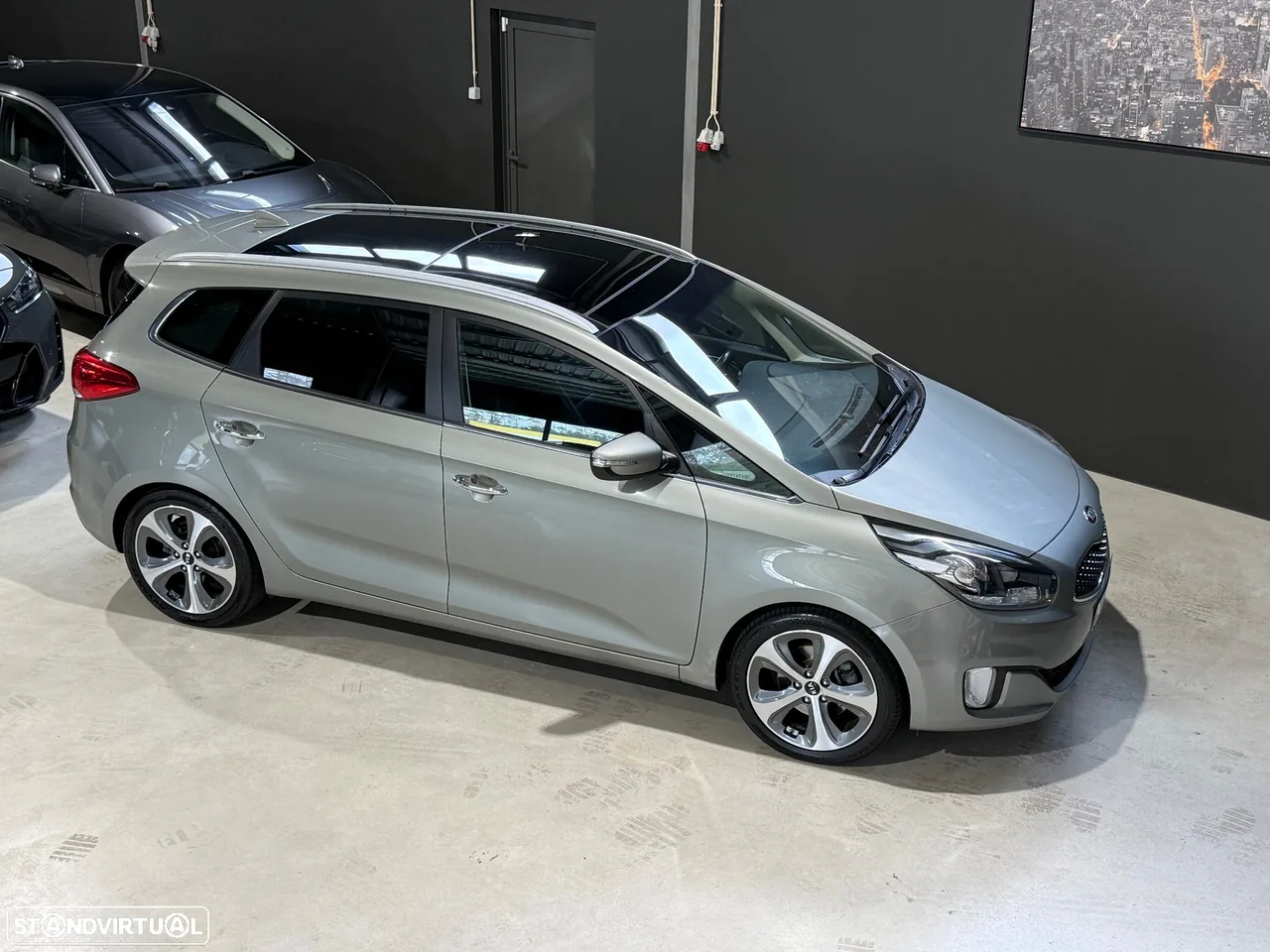 Kia Carens 1.7 CRDi ISG TX 7DCT