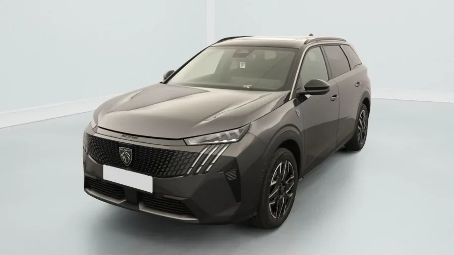 Peugeot 5008 Gt 1.2 HYBRID 145 Zéro km immatriculé