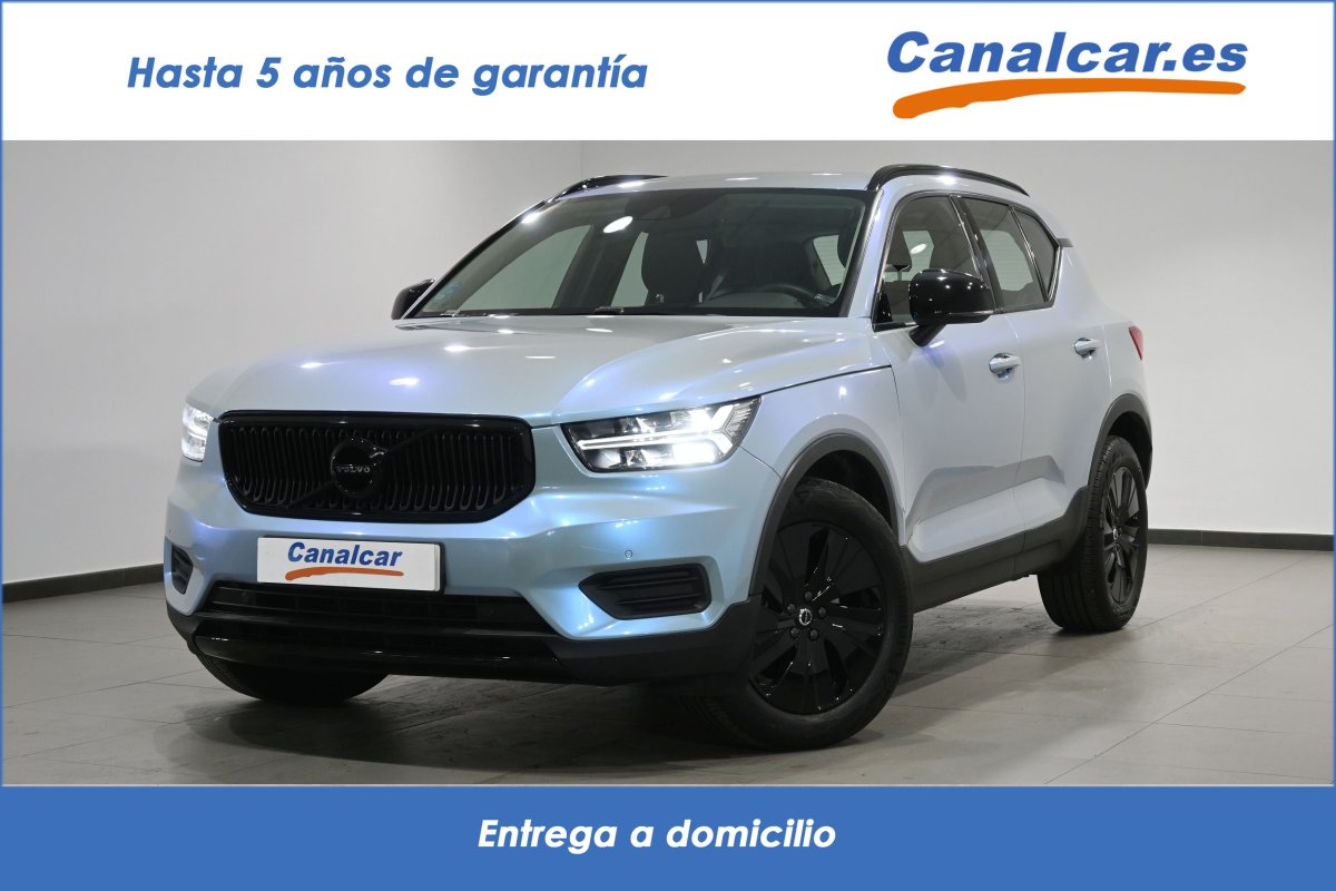 Volvo XC40 2.0 B3 G Momentum Core Auto 163cv