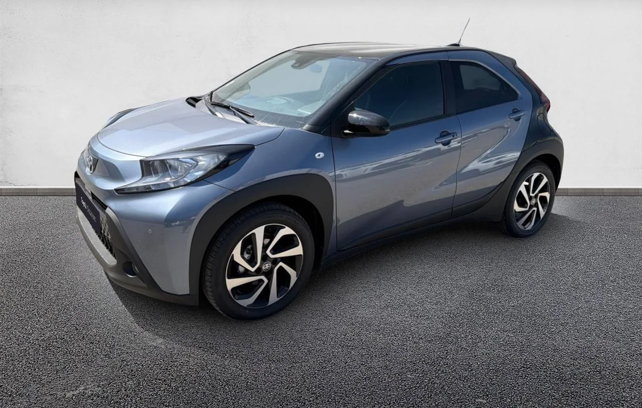 TOYOTA AYGO X 1.0 VVT-i 72 S-CVT Design