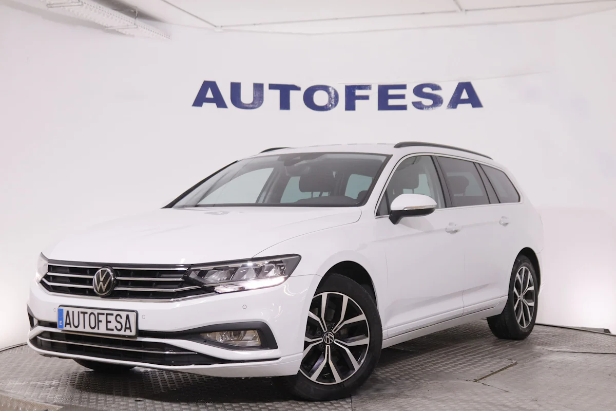 Volkswagen Passat VARIANT 2.0 TDI EXECUTIVE DSG AUTO 122CV 5P # IVA DEDUCIBLE, NAVY, PARKTRONIC
