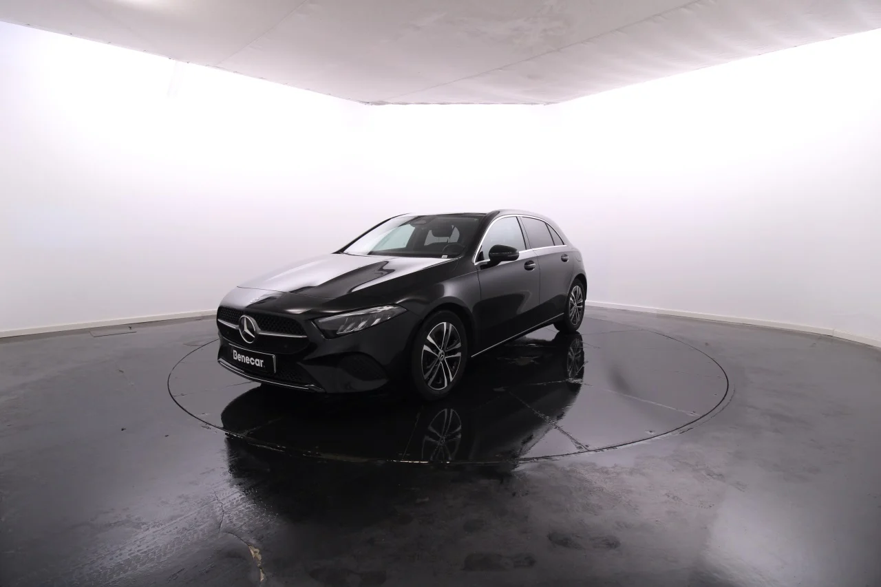 Mercedes-Benz Classe A - 200 Progressive Advanced Cx. Aut. / Vidros Escurecidos
