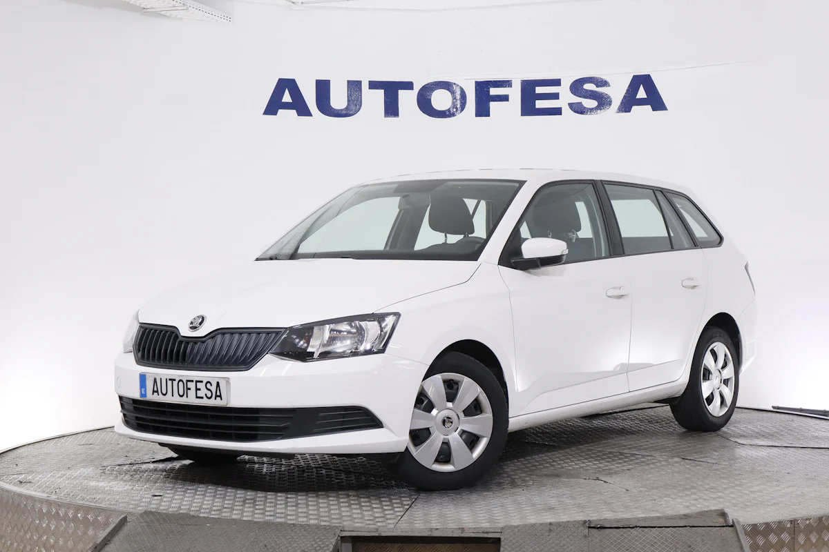 Skoda Fabia 1.0 COMBI 75CV 5P S/S # PARKTRONIC