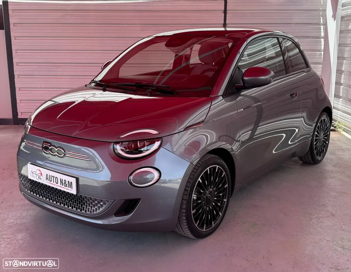 Fiat 500e La Prima