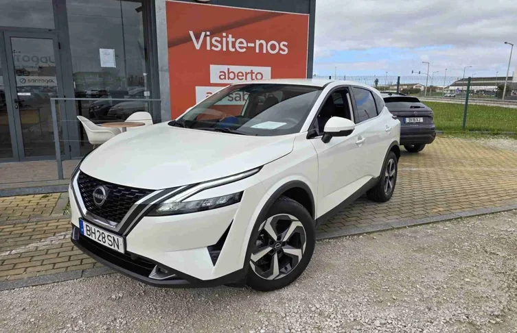 NISSAN - Qashqai - Qashqai 1.3 DIG-T N-Connecta LED