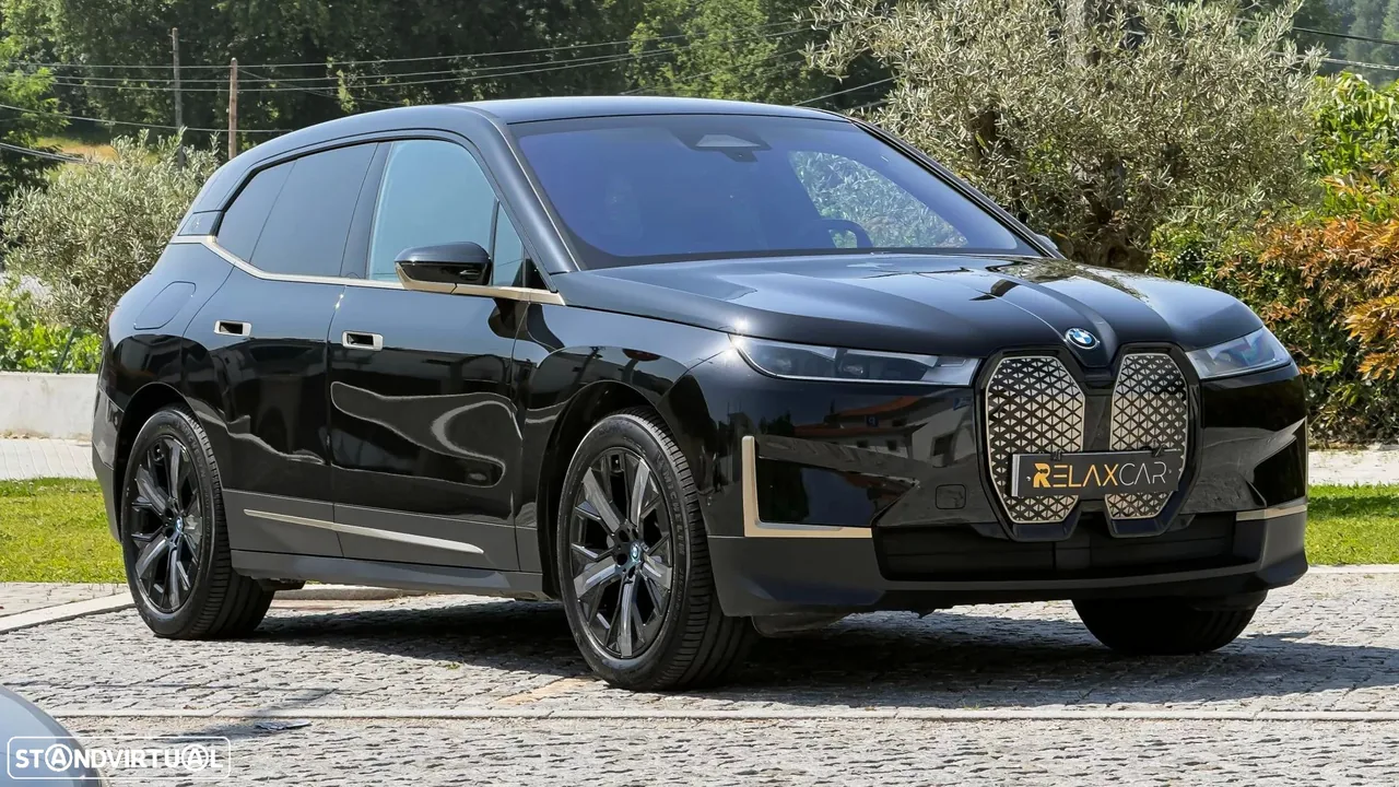 BMW iX xDrive 40