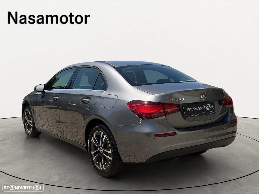Mercedes-Benz A 250 Limousine