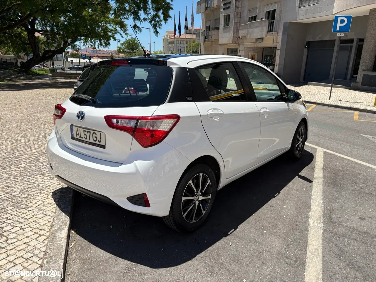 Toyota Yaris 1.5 HSD Comfort+Navi