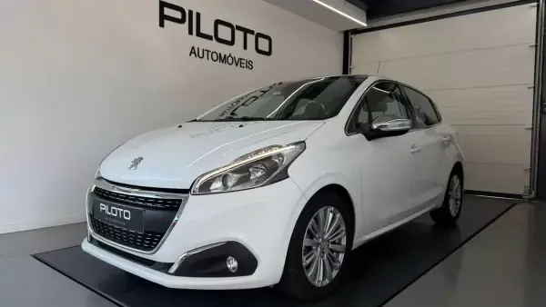 Peugeot 208 2016 1.6 Blue-HDi Allure