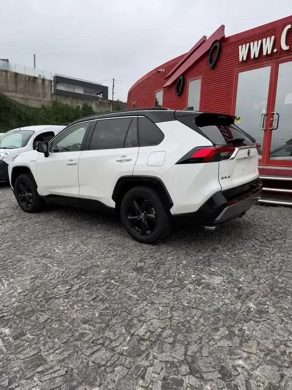 Toyota RAV4 2021 2.5 HDF Square Collection
