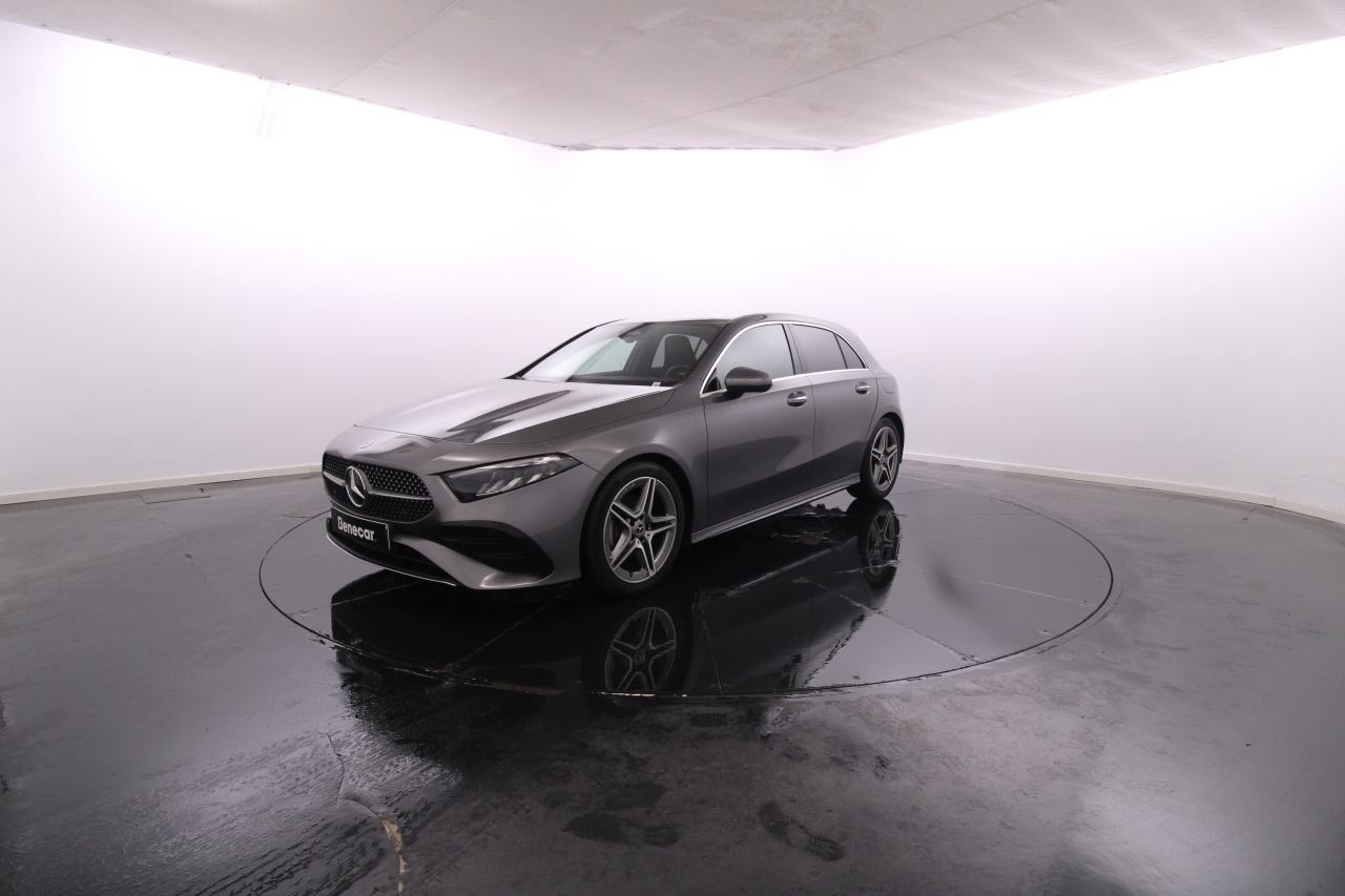 Mercedes-Benz Classe A - 180 d AMG Advanced Plus Cx. Aut. GPS / Vidros Escurecidos