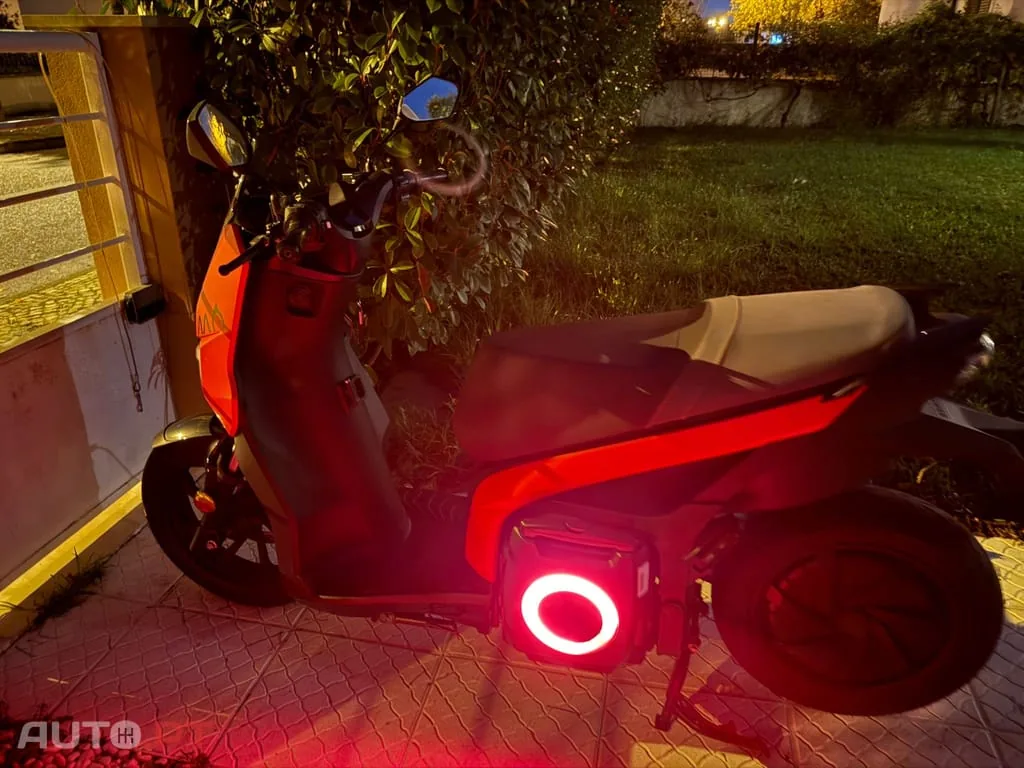 MÓ 125 Seat S01