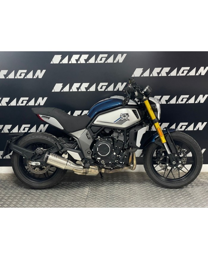 MOTO 700CL-X HERITAGE