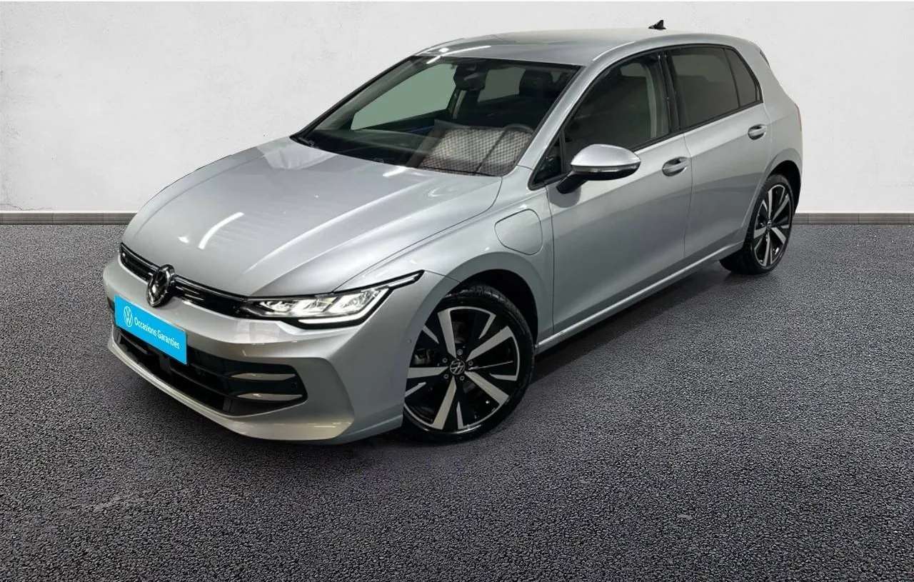 VOLKSWAGEN GOLF 1.5 eHybrid 204 DSG6 VW Edition