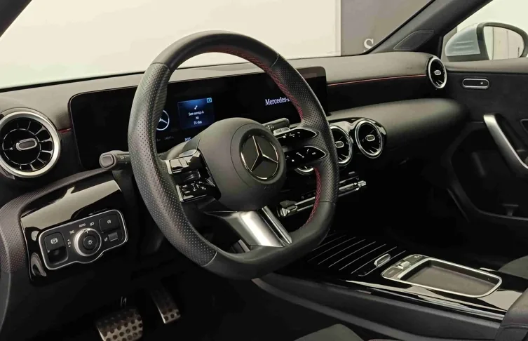 MERCEDES - Classe A - A 200