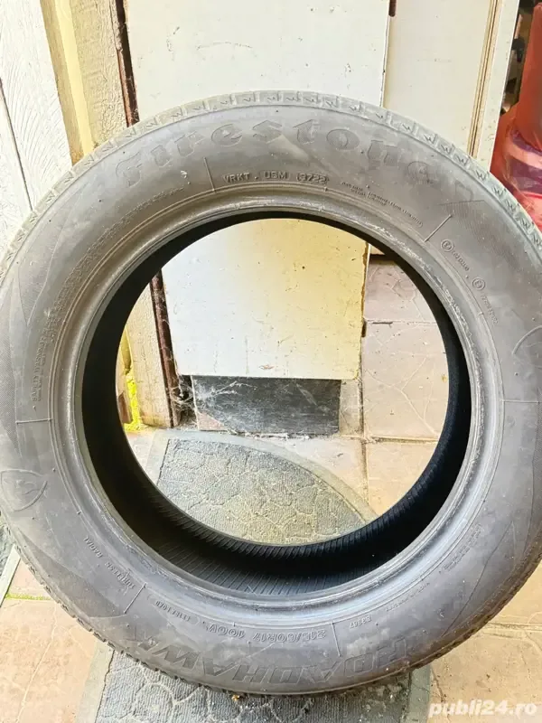 Vand anvelope noi de vara 215 60 R17 100V